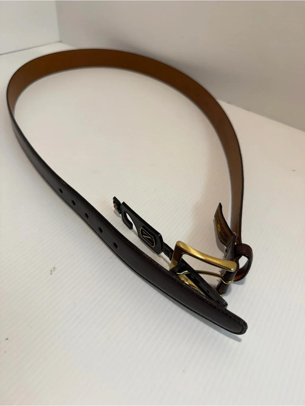 VTG Trafalgar Cortina Leather Dress Belt Gold Hardware 36